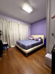 Blk 705 Hougang Avenue 2 (Hougang), HDB Executive #568653141